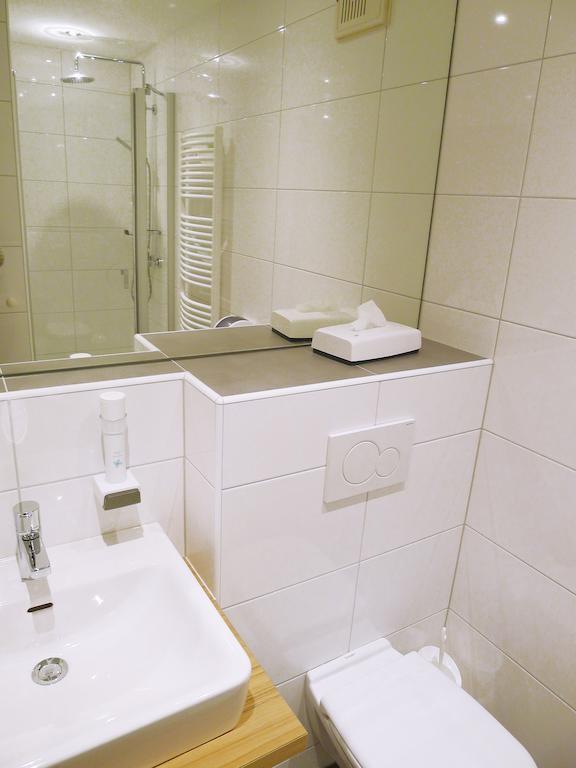 Hotel Restaurant Boeck "Roter Hahn" ザンクト・ペルテン 部屋 写真