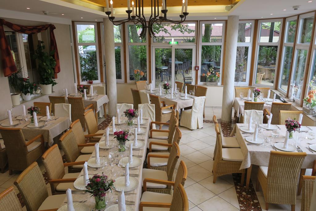 Hotel Restaurant Boeck "Roter Hahn" ザンクト・ペルテン エクステリア 写真